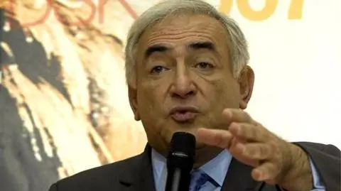 Strauss-Kahn faworytem Sarkozyego na szefa MFW