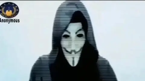 Anonymous wydają wojnę dżihadystom. Pomszczą ofiary zamachu na "Charlie Hebdo"