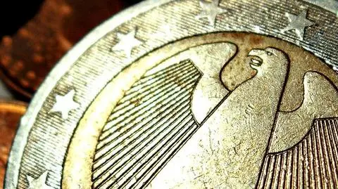 "The Economist" o ustaleniach szczytu UE: "Komedia euro"