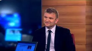 Sytuacja finansowa polskiej służby zdrowia ciągle nie jest dobra, takie spółki jak Magellan, które dostarczają płynność do tego sektora ciągle mają więc pełne ręce roboty. Wyniki za pierwszy kwartał to znów większe zyski i przychody. Co dalej? Naszym gościem był Krzysztof Kawalec, prezes Magellana.