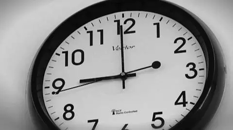 Konsekwencje zmiany czasu. Sprawie przygląda się Bruksela