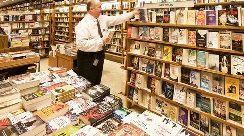 Schyłek tradycyjnych księgarni. Dobija je darmowy podręcznik