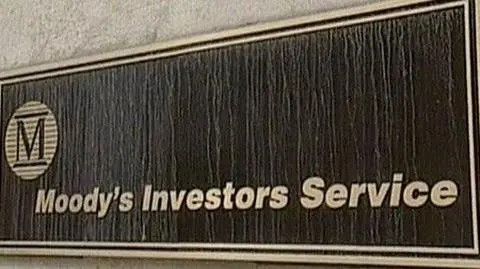 Innych straszą, Polskę chwalą