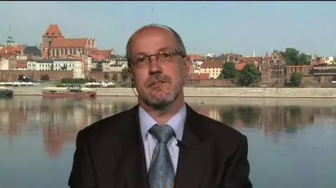 Makrum wychodzi na prostą