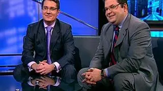 Pomimo kryzysu gospodarczego na świecie, Polska nadal jest atrakcyjnym inwestycyjno krajem. Przedsiębiorcy coraz częściej decydują się na przenoszenie swojego biznesu na teren naszego kraju. Na temat atrakcyjności Polski rozmawiali w studiu Sebastian Mikosz, Deloitte, oraz Marcin Kaszuba, Ernst & Young.