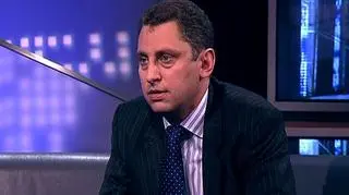 Czy narzędzia, którymi dysponuje Rada Polityki Pieniężnej są jeszcze w stanie oddziałowywać na rynek? Czy są w stanie cokolwiek zmienić w postrzeganiu tego co w gospodarce faktycznie się dzieje i czy Rada Polityki Pieniężnej będzie zacieśniała politykę monetarną, a może ją rozluźni dalej obniżając stopy procentowe. O tym rozmawialiśmy w programie "Biznes Lunch" z Marcinem Mrozem - głównym ekonomistą Fortis Bank Polska.