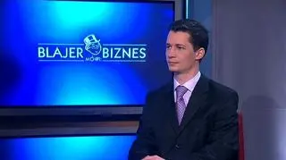 Od wtorku strefa płatnego parkowania w centrum Poznania obowiązuje od 8.00 do 18:00 (o dwie godziny dłużej) oraz do 14:00 w soboty. To dla nas pretekst do rozmowy o tym jak wliczać płatne parkowanie w koszty uzyskania przychodu (pojedyncze opłaty i abonamenty). Przy okazji wyjaśnimy, że przy karach za brak opłaty czy holowanie takie odliczenie nie jest możliwe. Rozmowa z K. Turzyńskim, konsultantem z Kancelarii KNDP.