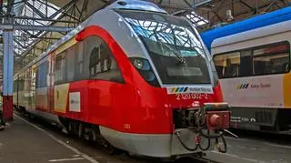 Obecnie Koleje Śląskie na 11 liniach w woj. śląskim przewożą około 16 mln pasażerów rocznie