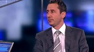 Ulga podatkowa zachęci Polaków do oszczędzania na własne emerytury - uważają przedstawiciele Komitetu Obywatelskiego RAZEM. We wtorek odbyło się pierwsze czytanie w sejmie projektu ustawy, która wprowadza ulgę podatkową dla oszczędzania w III filarze. Według Adama Sankowskiego, pełnomocnika Komitetu Obywatelskiego RAZEM, Polacy mogliby rocznie odpisać od podatku za udział w programie emerytalnym III filaru nawet 12 tysięcy złotych. O szczegółach rozmawialiśmy w programie "90 minut".