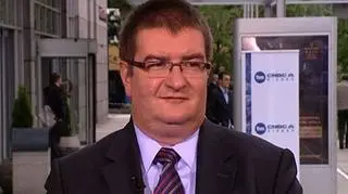 Bezpieczny handel obejmie prawie cały świat. Gość programu "Biznes Lunch" prezes Korporacji Ubezpieczeń Kredytów Eksportowych Zygmunt Kostkiewicz zdradził, że na jutrzejszym posiedzeniu KUKE wprowadzi nową uchwałę, która zwiększy listę krajów objętych ochroną, o między innymi: Albanię czy Bośnię i Hercegowinę. Kostkiewicz dodał, że KUKE nadal do limitów kredytowych dla kontrahentów z Grecji podchodzi z dużą rezerwą, ale nie wyklucza możliwości ubezpieczenia kontrahentów z tego kraju.