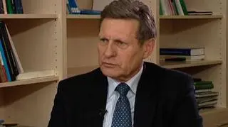 Czy rząd wysłucha argumentów przeciwko zmianom w systemie emerytalnym? Profesor Leszek Balcerowicz, przewodniczący rady FOR i były prezes NBP podkreśla, że brakuje na ten temat rzeczowej debaty. O przyszłości polskiego systemu emerytalnego z prof. Balcerowiczem rozmawiał Roman Młodkowski.