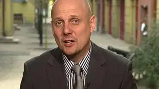 Do 80 dolarów za baryłkę może wzrosnąć cena ropy na światowych rynkach - przyznał w TVN CNBC Biznes Ryszard Kaczmarek z BM Reflex. Po Świętach wzrostów na stacjach benzynowych jeszcze nie będzie, pojawią się za to w dłuższej perspektywie. O to, czy Polscy kierowcy powinni się obawiać o swoje portfele, gościa programu "Pieniądze od Rana" pyta Jola Wiśniewska.