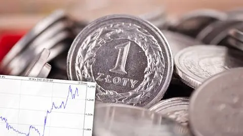 Przecena złotego. Dolar zmierza w kierunku euro