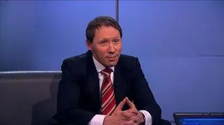 Portfel „Miliona w portfelu” Piotra Sawali, dyrektora departamentu private banking DZ Bank Polska, jest zróżnicowany. Znajdziemy w nim m.in. akcje „misiów” z portfela Amerbrokers, obligacje korporacyjne w złotówkach i euro oraz lokatę inwestycyjną.