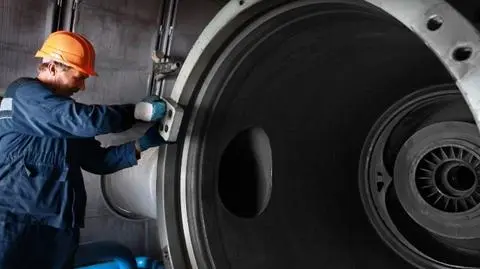 Tania ropa bije w Kreml. "Pogarszająca się sytuacja może doprowadzić do zamieszek"