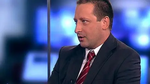 To nie było łatwe półrocze dla spółki. Słaby złoty znacznie wpłynął na wyniki spółki. Spółka w dużej mierze jest uzależniona od importu, a rozliczenia dokonywane są w dolarach. Na temat sytuacji w spółce, oraz jej planach rozmawiał w studiu TVN CNBC Biznes, Radosław Łodziato, wiceprezes spółki Complex.