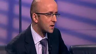 O rachunkach łatwo zapomnieć w szczególności w momencie kiedy mamy przed sobą upragnione wakacje. Jak zapłacić rachunki w terminie nie ruszając się z leżaka? O tym ile kosztują zlecenia stałe i polecenia zapłaty w banku, w którym prowadzimy rachunek rozmawialiśmy w programie "Pieniądze od rana" z Mateuszem Ostrowskim z Open Finance.