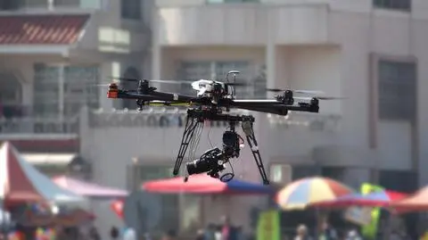 Wojsko, kino i pasjonaci. Kto i jak może korzystać z dronów?