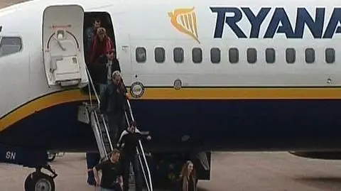 Niebo gęstnieje od tanich linii