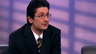 Utrata pracy może być mniej bolesna, a już na pewno nie musi oznaczać utraty płynności finansowej. Bieżące zobowiązania może regulować ubezpieczyciel - przyznał w TVN CNBC Biznes analityk rynku ubezpieczeń, Marcin Broda. Polisa od utraty pracy to nowy produkt ubezpieczeniowy, który może chronić Polaków przed konsekwencjami utraty pracy - nawet przez dwa lata. O szczegóły w programie "Pieniądze od Rana" pytał Robert Stankiewicz. 