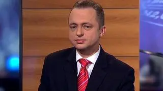 Zakład Ubezpieczeń Społecznych zamierza zmienić sposób przekazywania rent i emerytur. ZUS chce, aby jak największe grono rencistów i emerytów otrzymywało świadczenia przelewem na konto w banku. O pomyśle ZUS-u rozmawialiśmy z dyrektorem departamentu finansów i funduszy ZUS, Pawłem Jaroszkiem.