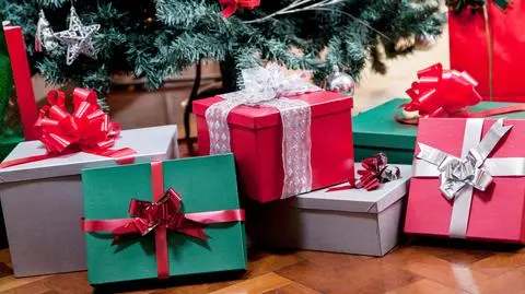 Świąteczne zakupy Polaków, czyli jak nie dać nabić się w butelkę?