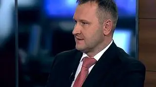 Przed fałszerstwem można się bronić. Choć sfałszowane książki serwisowe to plaga ostatnich lat, mec. Robert Mikulski, radca prawny i wspólnik w kancelarii Stopczyk & Mikulski, poradził widzom TVN CNBC Biznes, że mogą oni żądać zwrotu pieniędzy od nieuczciwego sprzedawcy. O tym, jakie konsekwencje prawne czekają oszustów rozmawialiśmy w programie "Bilans". 