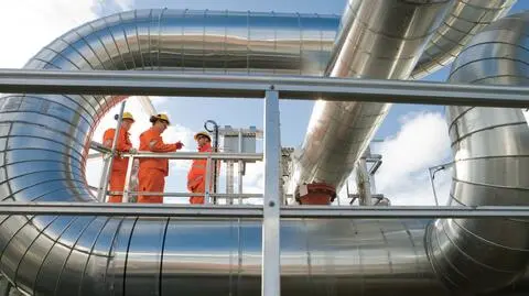 Ropa naftowa coraz tańsza. Baryłka za 30 dolarów?