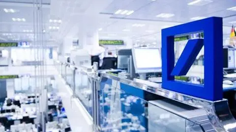 Deutsche Bank, prezes uspokaja pracowników, możliwa ugoda w USA