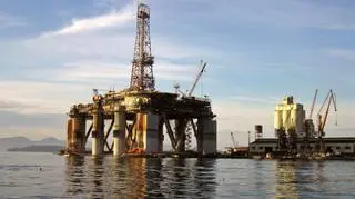 Proces wydobycia ropy naftowej