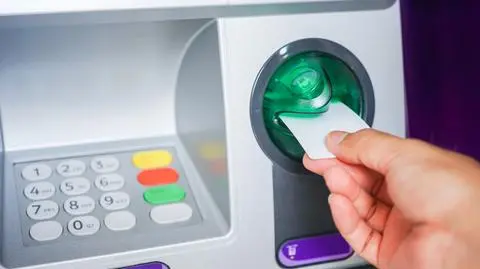 Osoby, które mają konto w mBanku będą musiały zapłacić za korzystanie z wpłatomatów