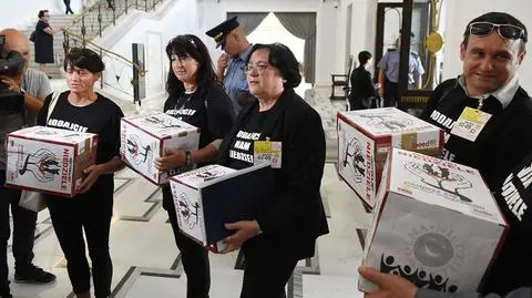 "S" złoży w Sejmie projekt ustawy ograniczającej handel w niedziele