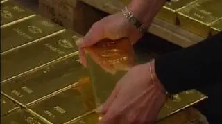 Złoto – certyfikaty, sztabki, opcje czy fundusze – w "Godzinie dla Pieniędzy" sprawdzamy co jest najlepsze. Gośćmi Marka Tejchmana byli Iwona Ustach, wiceprezes zarządu Noble Securities i Maciej Bitner, główny ekonomista Wealth Solutions