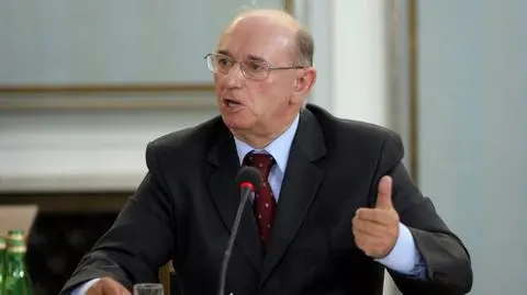 Pazura przed komisją