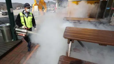 Koronawirus na świecie. Grzegorz Kołodko o wpływie na gospodarkę - Horyzont TVN24