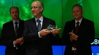 W poniedziałek na GPW zadebiutował Votum S.A. oferujący kompleksową pomoc w sprawach odszkodowawczych. Spółka rozpoczęła przygodę z giełdą 14% zyskiem. Rozmowę z Pawłem Czyżem, Prezesem Zarządu Votum S.A. rozmawia Rafał Hirsch.