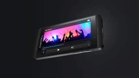 Blackberry dogoni konkurencję? Na razie wykazał prawie 6 mld straty