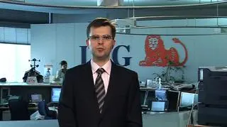 Produkcja przemysłowa wzrosła w marcu o 7%, licząc rok do roku, przy oczekiwaniach na poziomie 9,7%.  Negatywnie zaskoczyły także ceny producentów, rosnąc w porównaniu z marcem ub. r. o 9,3%, podczas gdy ekonomiści spodziewali się wzrostu o 8,2%. Działy, w których najbardziej rosły ceny, np. produkacja spożywcza, powiązane są z globalnym rynkiem surowców, przekonuje Rafał Benecki, ekonomista ING BSK.
