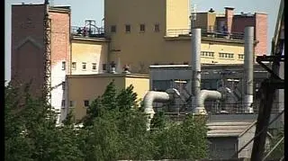 81 lat po utworzeniu Zakłady Azotowe Tarnów rozpoczynają nowy etap w swej historii - za miesiąc staną się spółką giełdową. Spółka jest 6-tym pod względem wielkości zakładem chemicznym w Polsce i liczącą się firmą w Europie - zwłaszcza w segmencie tworzyw sztucznych. Minister skarbu podkreśla, że firma jest dobrze przygotowana do debiutu i ma racjonalne plany rozwojowe