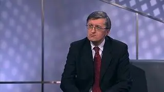 Rzecznik Praw Obywatelskich pisze list do Ministra Zdrowia zaniepokojony liczbą skarg na ustawę refundacyjną. Jego zdaniem nie był zachowany właściwy termin vacatio legis, nie ma też jednolitych dokumentów, które poświadczają ubezpieczenie pacjentów. Zamieszanie wokół ustawy nie sprzyja – zdaniem rzecznika – budowaniu zaufania do państwa. Rozmowa ze Stanisławem Trociukiem, zastępcą Rzecznika Praw Obywatelskich 