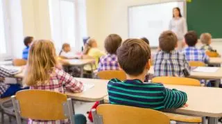 Zasadnicze pensje nauczycieli wzrosną od 123 do 168 złotych brutto