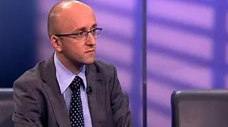 Szkolna wyprawka na kredyt. Taki kredyt będzie kosztowny, musimy zdawać sobie sprawę za co i ile w banku płacimy - podkreślił w TVN CNBC Mateusz Ostrowski. O korzystnych rozwiązaniach na wrześniową wyprawkę w rozmowie z analitykiem Open Finance, Mateuszem Ostrowskim.