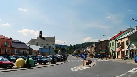 Nowe miasta w Polsce: Koszyce, Nowa Słupia, Lubowidz, Pierzchnica, Szydłów, Wielbark