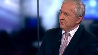 - Deficyt może być nawet dwukrotnie wyższy niż zaplanowano - ocenił w magazynie "Bilans" były wiceminister finansów, prof. Stanisław Gomułka. Zgodnie z przyjętym we wtorek projektem budżetu - deficyt w przyszłym roku wyniesie 52 mld. Zdaniem prof. Gomułki zrealizowanie takiego planu będzie trudne. Z gościem magazynu rozmawiał Rafał Wojda.