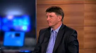 Eko Holding spodziewa się istotnego wzrostu przychodów w tym roku. W ciągu 12 miesięcy spółka chce otworzyć 30 sklepów sieci Aligator, sieć Eko ma wzrosnąć do 300 placówek z 274 na koniec ubiegłego roku. Gościem TVN CNBC był prezes Eko Holding, Krzysztof Gradecki.