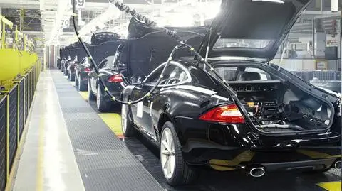 Otwarcie dnia: czy do pracy warto dopłacać?