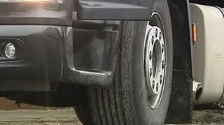 III kwartał za półmetkiem. W blokach startowych już wrzesień, czyli trzeci, ostatni miesiąc tego właśnie III-ego kwartału. polska gospodarka w II kwartale trzymała się mocno. Dzięki wzrostowi PKB o 1,1% staliśmy się jedynym zielonym punktem na mapie Europy. Czy po III kwartale premier i minister finansów - znów z tryumfem ogłoszą świetny wynik? - sprawdzał to - pytając prezesów polskich spółek - Patrycjusz Wyżga.