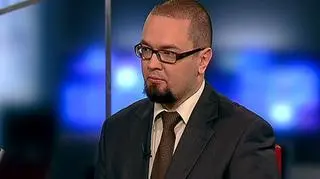 Niespodziewany wzrost indeksu instytutu ZEW. W kwietniu wskaźnik - który ilustruje nastroje w niemieckim biznesie - skoczył do 13-tu punktów z minus 3-ech i pół w marcu. Analitycy oczekiwali wzrostu do półtora punktu. Indeks ZEW wzrósł powyżej zera po raz pierwszy od dwóch lat. O implikacjach tego wzrostu, oraz o ogólnej sytuacji światowej gospodarki rozmawialiśmy z dr Ernestem Pytlarczykiem, głównym ekonomistą BRE Banku.