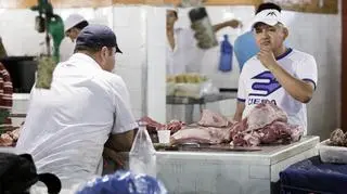 UE będzie kontrolować 100 proc. mięsa z Brazylii na granicach