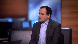 Na początku tygodnia kurs akcji spółki Barlinek poszybował łącznie o ok. 20%. We wtorek obserwowano 8% wzrost. Na pytanie naszych dziennikarzy czy spółka szykuje jakiś komunikat - usłyszeliśmy "nie". Tymczasem po zakończeniu notowań spółka poinformowała o podpisaniu umowy współpracy w zakresie dystrybucji produktów Barlinka w Finlandii, Szwecji i Norwegii. Czy obowiązki informacyjne spółki zostały naruszone? O to Robert Stankiewicz pytał Stanisława Kluzę, byłego przewodniczącego Komisji Nadzoru Finansowego. 